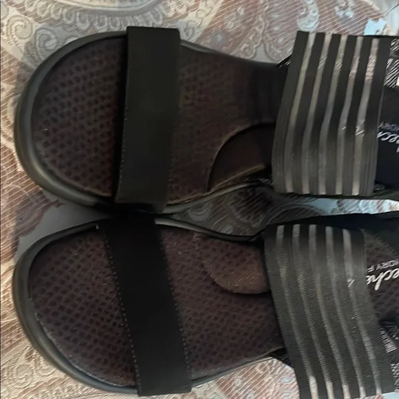 Skechers New Memory Foam Black Sandals - Picture 9 of 10